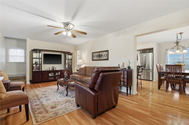 6-8 Marion Avenue, Harrison, NY 10528