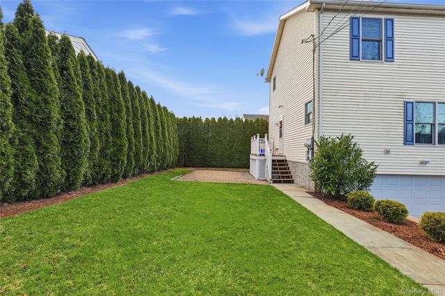 6-8 Marion Avenue, Harrison, NY 10528