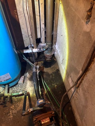 22 Carlen Drive, North Branford, CT 06472