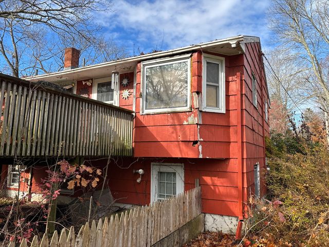 22 Carlen Drive, North Branford, CT 06472