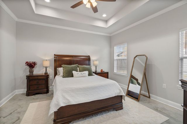 413 E Spruce Street, Huntington, TX 75949