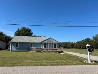 5827 S Vandale Ave, Wichita, KS 67217