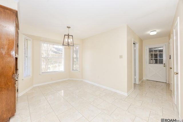 5715 Stratford Ave, Baton Rouge, LA 70808