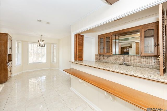 5715 Stratford Ave, Baton Rouge, LA 70808