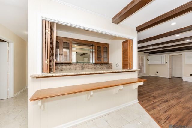 5715 Stratford Ave, Baton Rouge, LA 70808