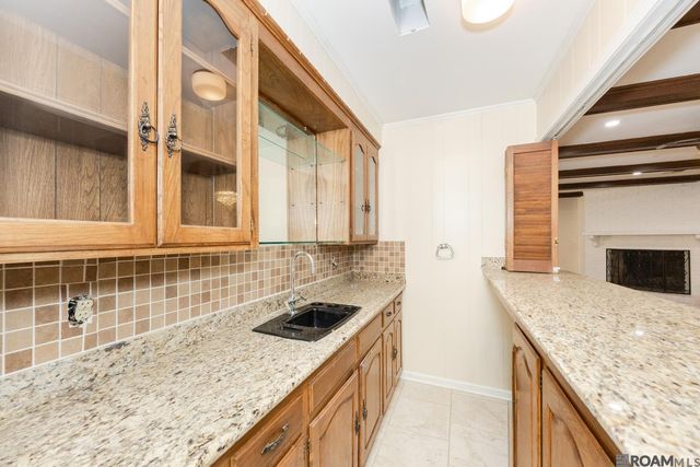 5715 Stratford Ave, Baton Rouge, LA 70808