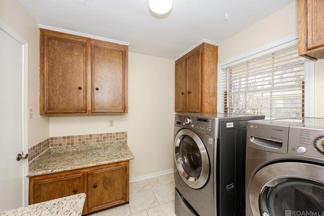 5715 Stratford Ave, Baton Rouge, LA 70808