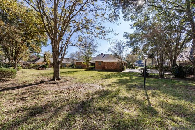 5715 Stratford Ave, Baton Rouge, LA 70808