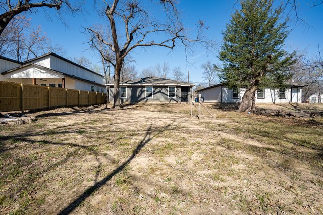 2222 Echo Lake Drive, Dallas, TX 75253