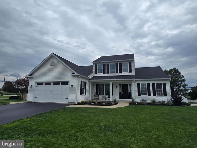 500 SWEETWATER DR, Palmyra, PA 17078