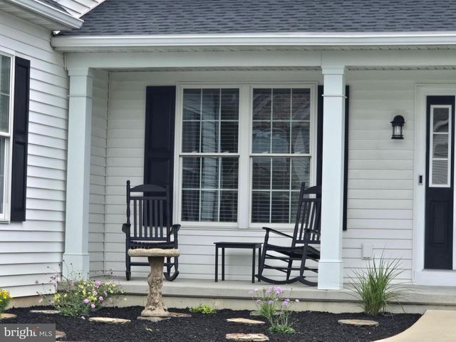 500 SWEETWATER DR, Palmyra, PA 17078