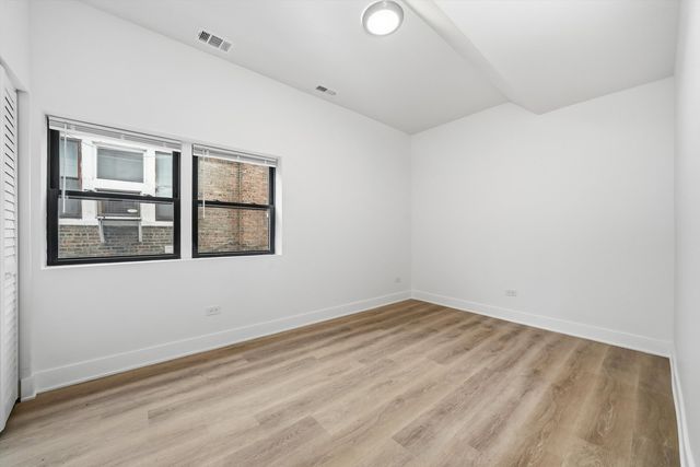 6409 S Albany Avenue, Chicago, IL 60629