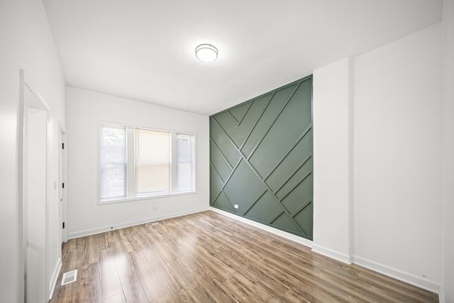 6810 S WABASH Avenue, Chicago, IL 60637