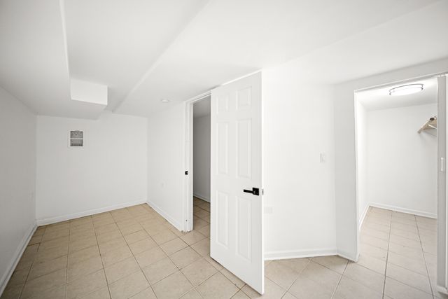 6810 S WABASH Avenue, Chicago, IL 60637