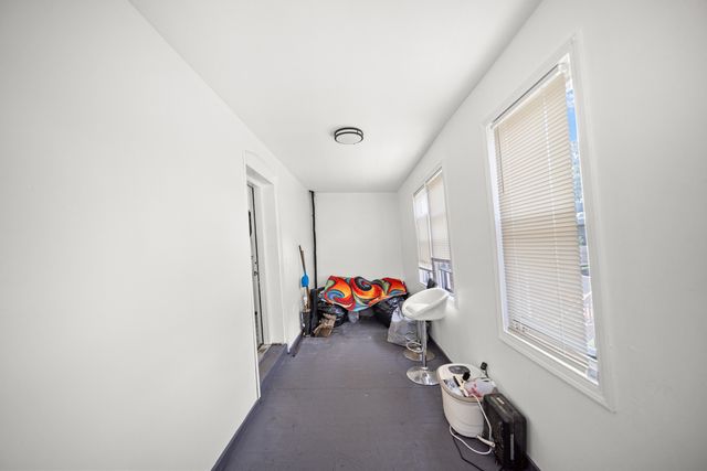 6810 S WABASH Avenue, Chicago, IL 60637