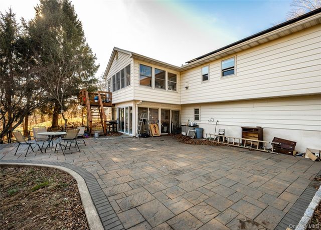 76 Derick Drive, Fishkill, NY 12524