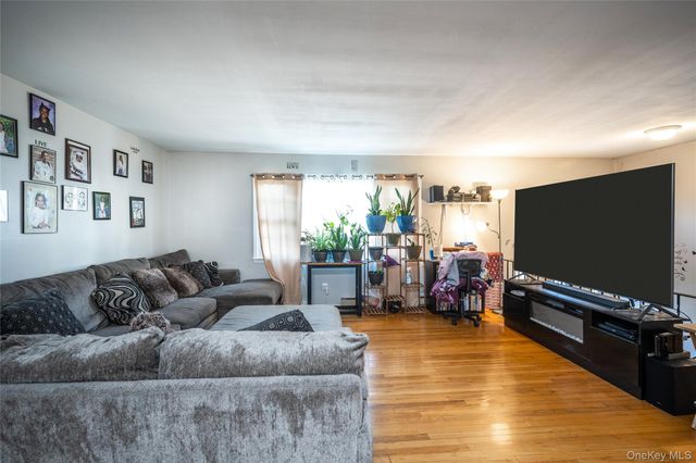 76 Derick Drive, Fishkill, NY 12524