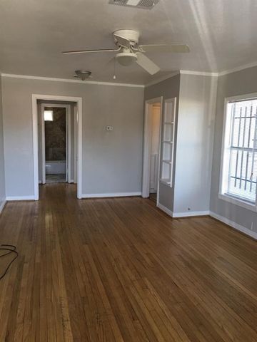 3722 Mount Ranier Street, Dallas, TX 75211