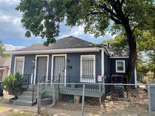 3722 Mount Ranier Street, Dallas, TX 75211