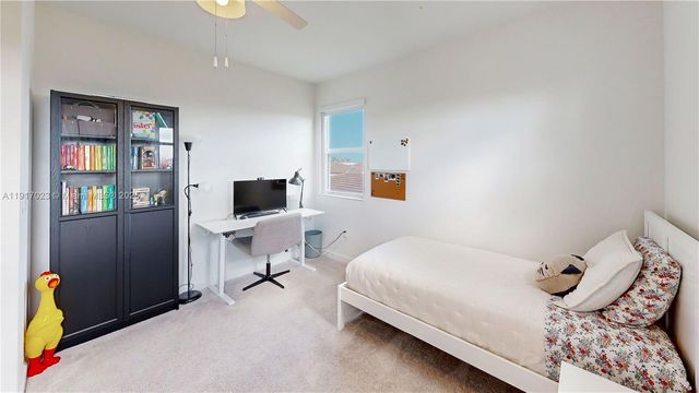 2333 SE 28th Ct, Homestead, FL 33035