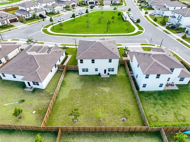 2333 SE 28th Ct, Homestead, FL 33035