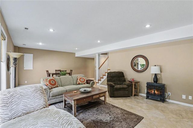 1915 NW WILDWOOD Court, Blue Springs, MO 64015