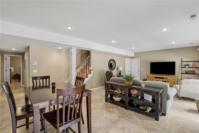 1915 NW WILDWOOD Court, Blue Springs, MO 64015