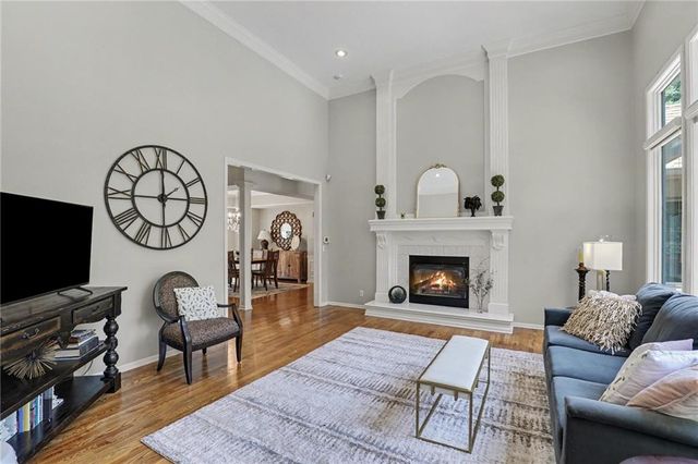 1915 NW WILDWOOD Court, Blue Springs, MO 64015