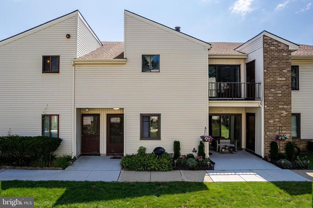 705 DOWNING CT, Westampton, NJ 08060