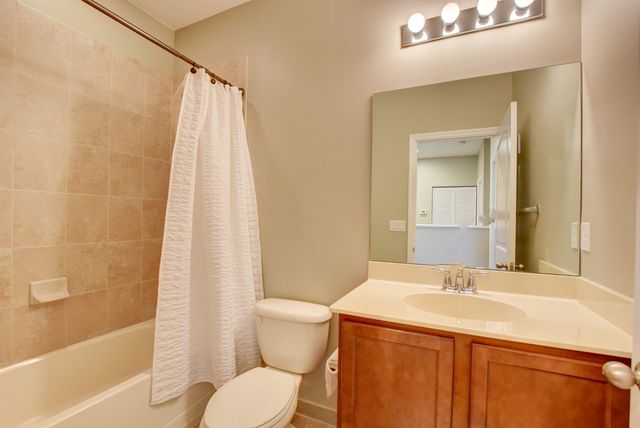 480 Francesca Ridge Road, Boynton Beach, FL 33435