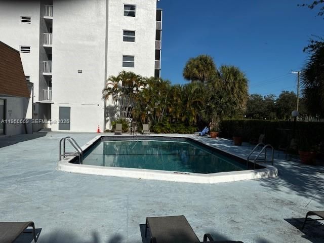 16950 W Dixie Hwy A628 Hwy 628, North Miami Beach, FL 33160