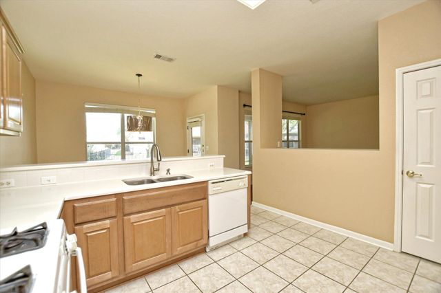 112 Bluebell DR, Georgetown, TX 78633