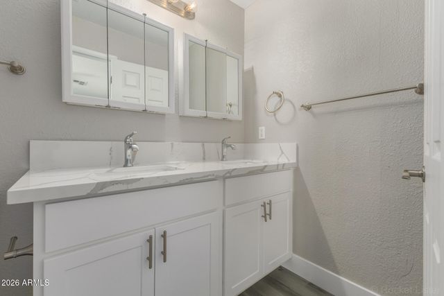 7701 W FAIRMOUNT Avenue, Phoenix, AZ 85033