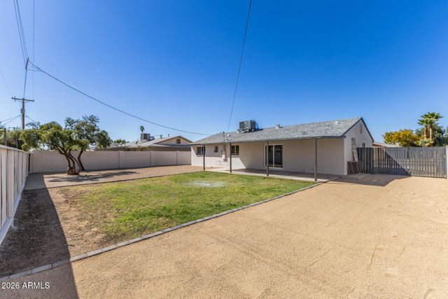 7701 W FAIRMOUNT Avenue, Phoenix, AZ 85033