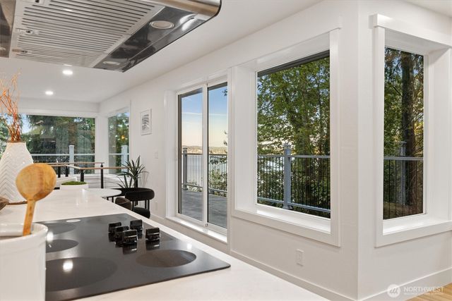 14538 38th Avenue NE, Lake Forest Park, WA 98155