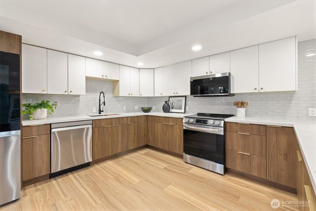 14538 38th Avenue NE, Lake Forest Park, WA 98155