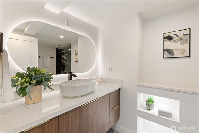 14538 38th Avenue NE, Lake Forest Park, WA 98155