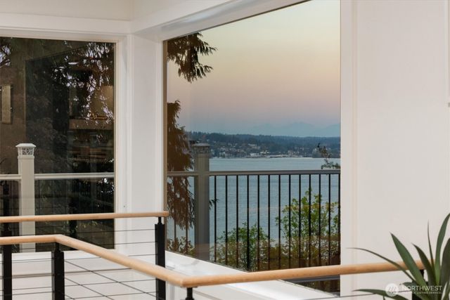 14538 38th Avenue NE, Lake Forest Park, WA 98155