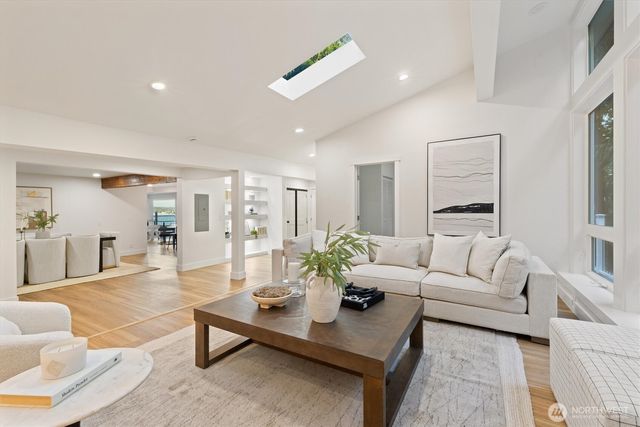 14538 38th Avenue NE, Lake Forest Park, WA 98155