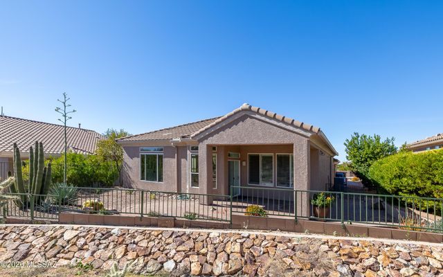 13590 N Nightstar Court, Marana, AZ 85658