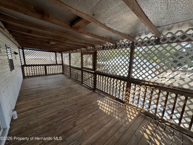 8104 Ridge Road, Weeki Wachee, FL 34613