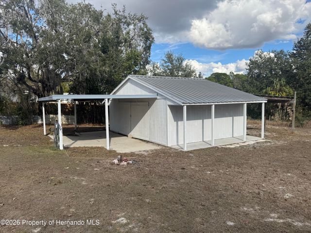 8104 Ridge Road, Weeki Wachee, FL 34613