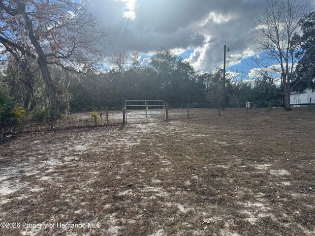 8104 Ridge Road, Weeki Wachee, FL 34613