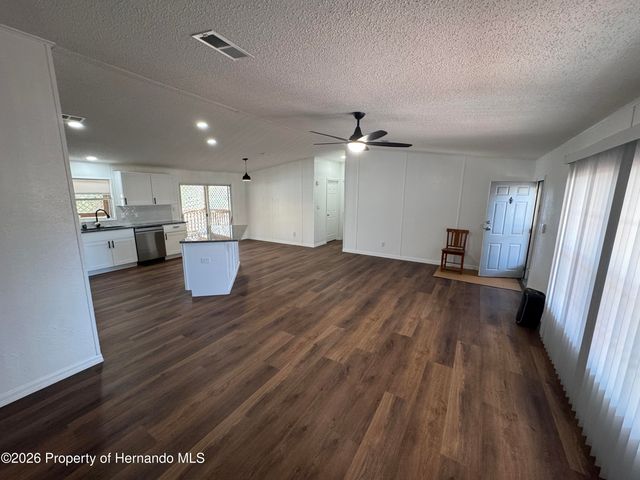 8104 Ridge Road, Weeki Wachee, FL 34613