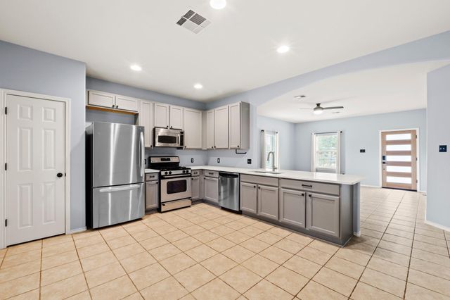 11820 Dunfries LN, Austin, TX 78754