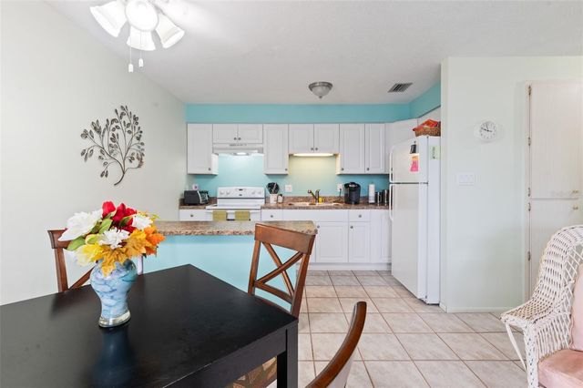 4351 TAHITIAN GARDENS CIRCLE C, Holiday, FL 34691