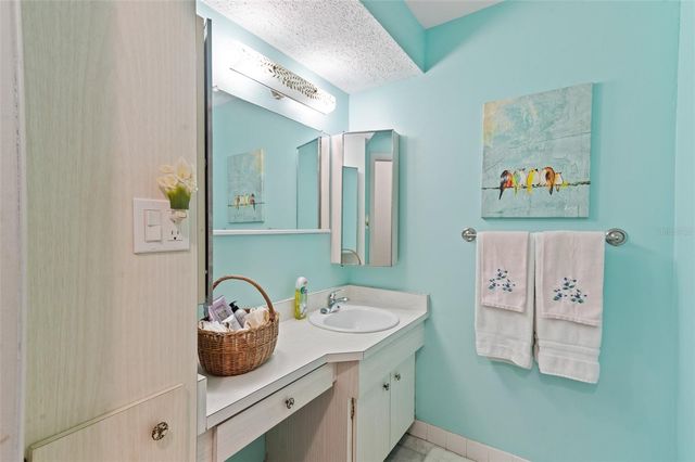 4351 TAHITIAN GARDENS CIRCLE C, Holiday, FL 34691