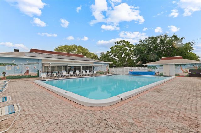 4351 TAHITIAN GARDENS CIRCLE C, Holiday, FL 34691