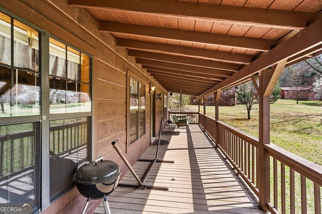 1852 Deer Run Circle, Hiawassee, GA 30546