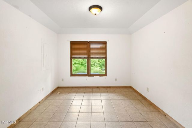 21179 Green Spring Road, Abingdon, VA 24211